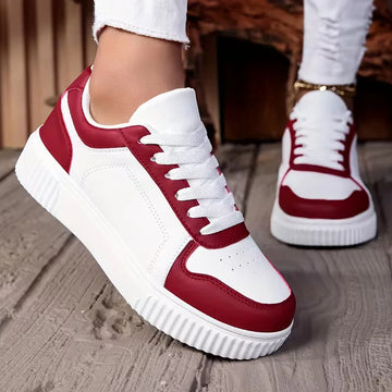 Lage sneakers met dikke zool