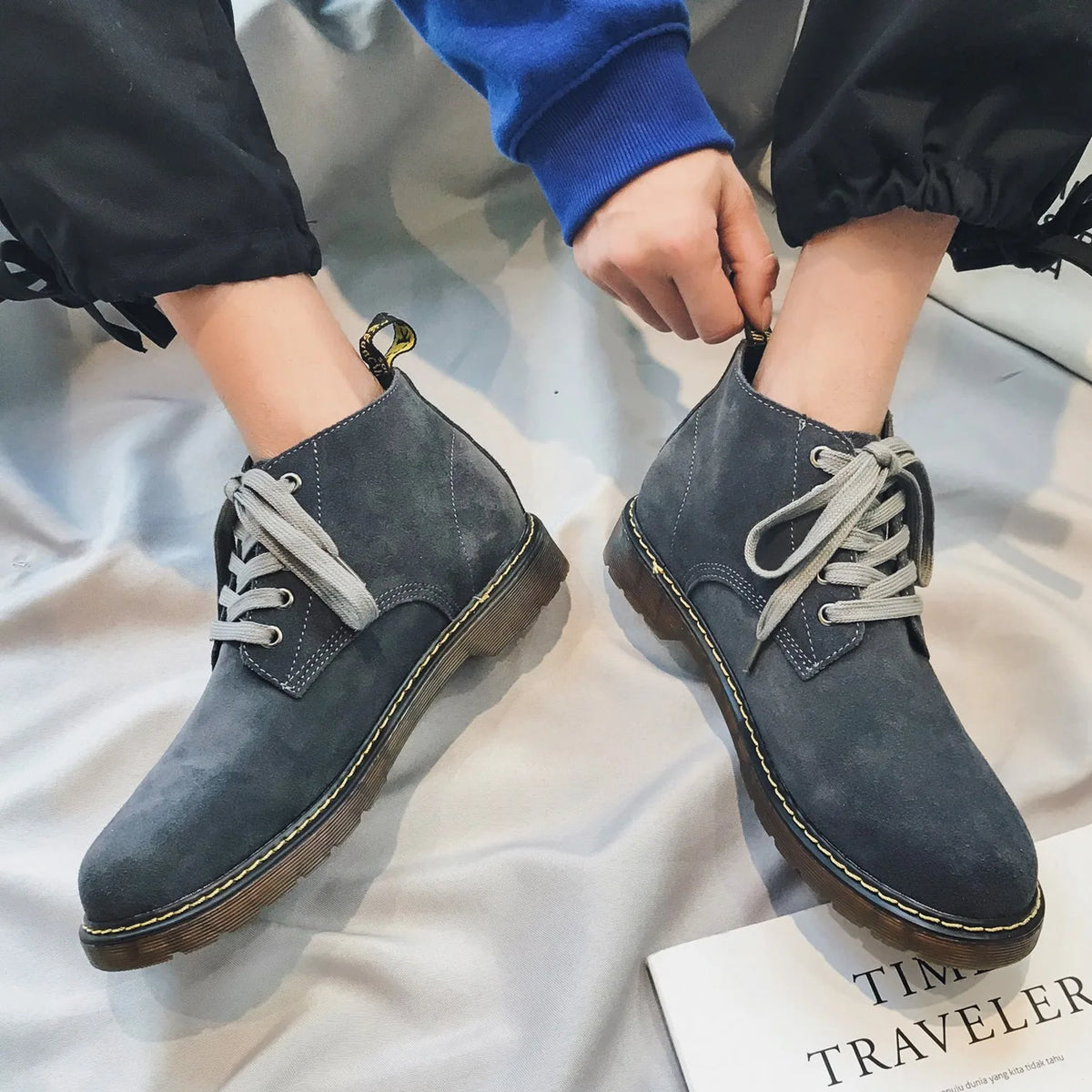Veterschoenen boots met suède afwerking