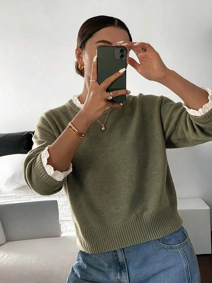 Sweater met kant en ronde hals