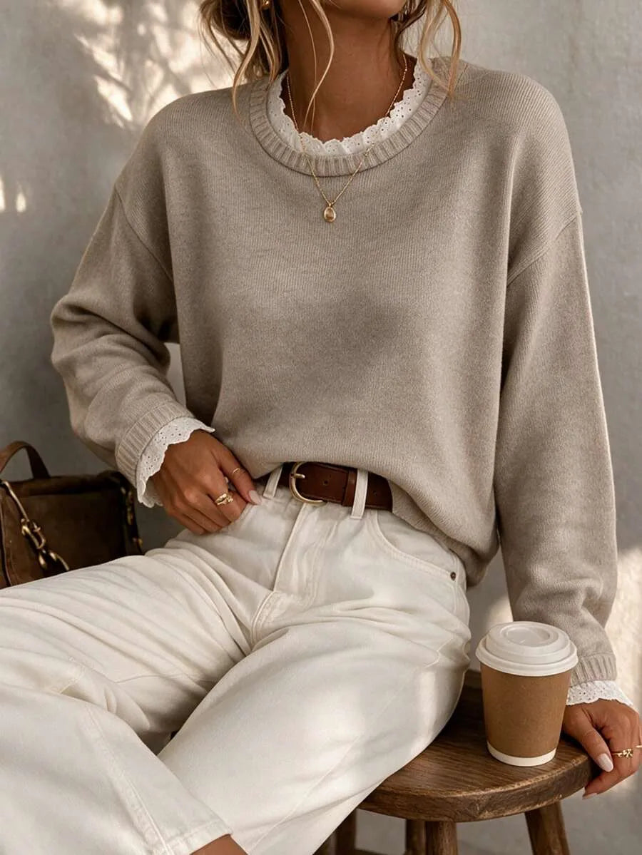 Sweater met kant en ronde hals
