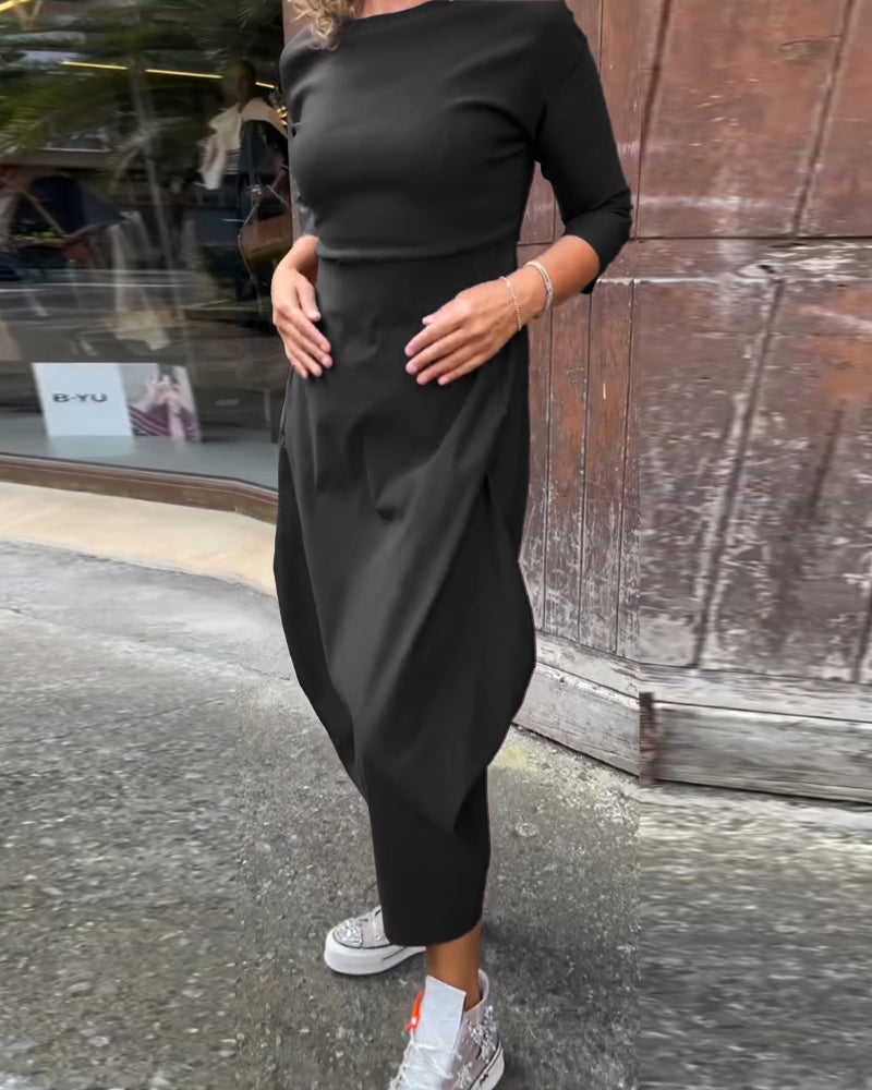 Elegant Maxi Dress with Long Sleeves & Pockets