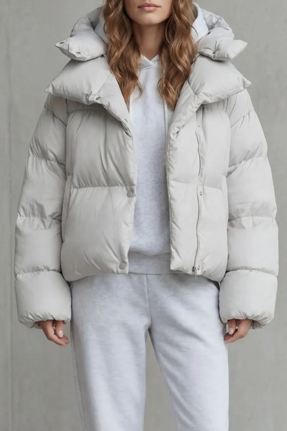 Cropped puffer jacket met capuchon