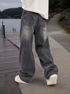 Loose fit jeans met wide-leg design