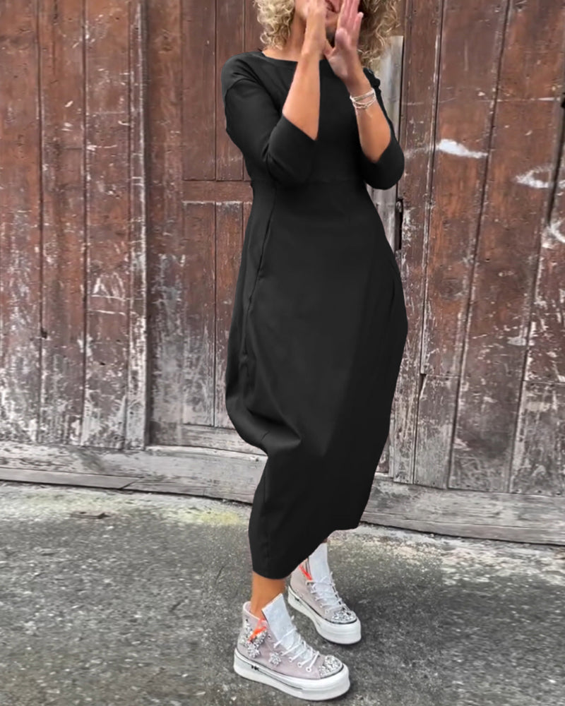 Elegant Maxi Dress with Long Sleeves & Pockets