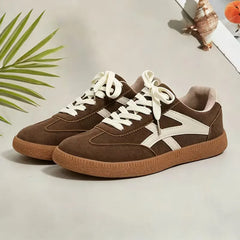 Lage sneakers met suède bovenwerk