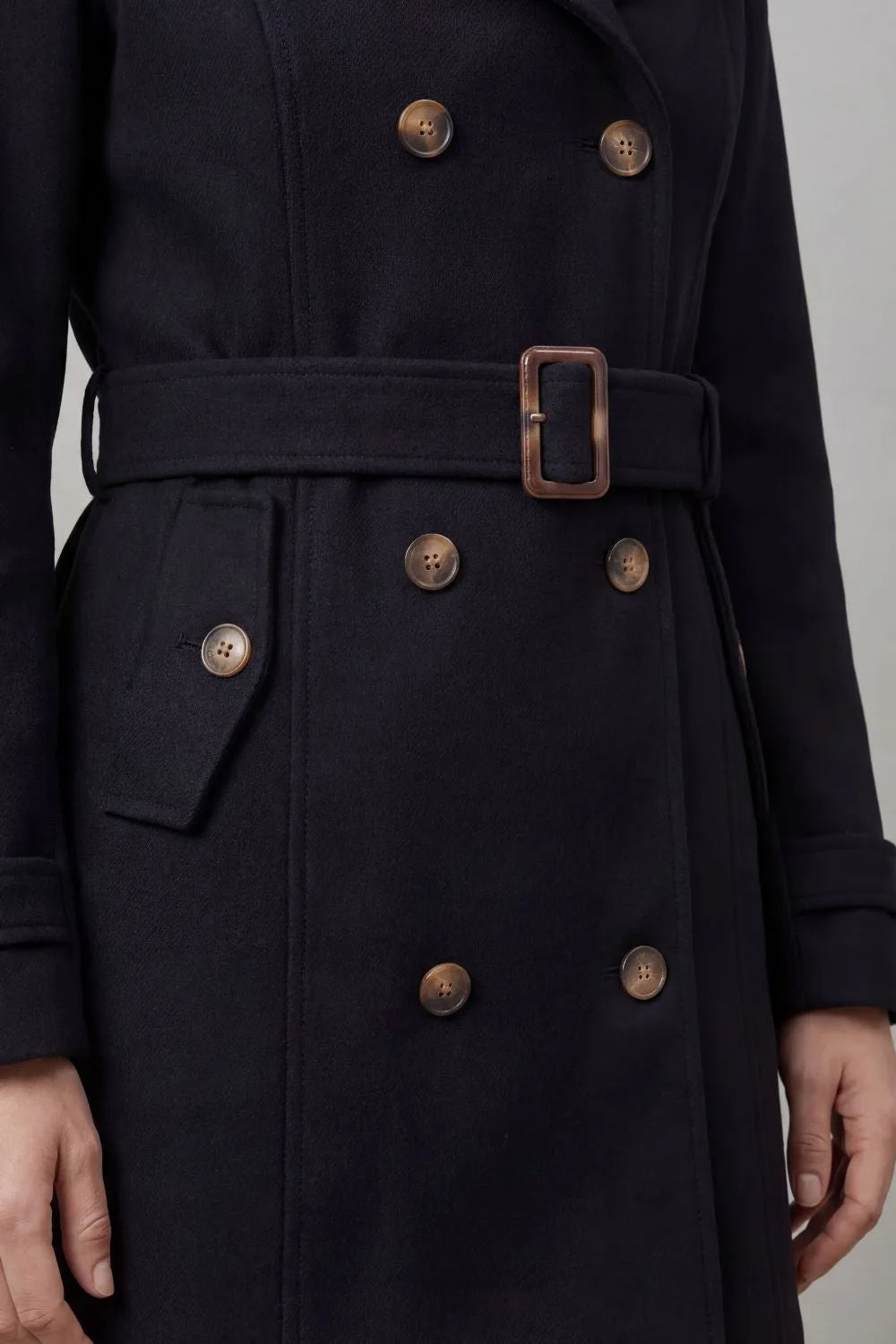 Hooded trenchcoat met ceintuur