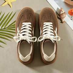 Lage sneakers met suède bovenwerk