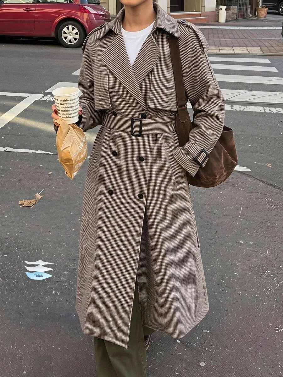 Oversized trench coat met ceintuur