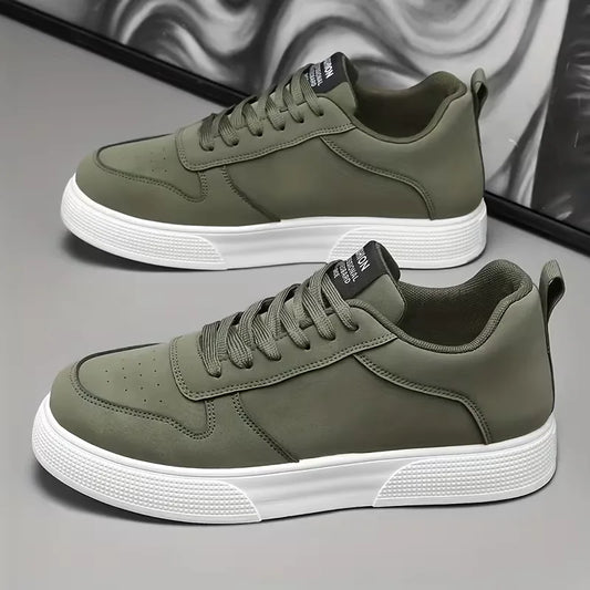Lage sneakers met lace-up sluiting