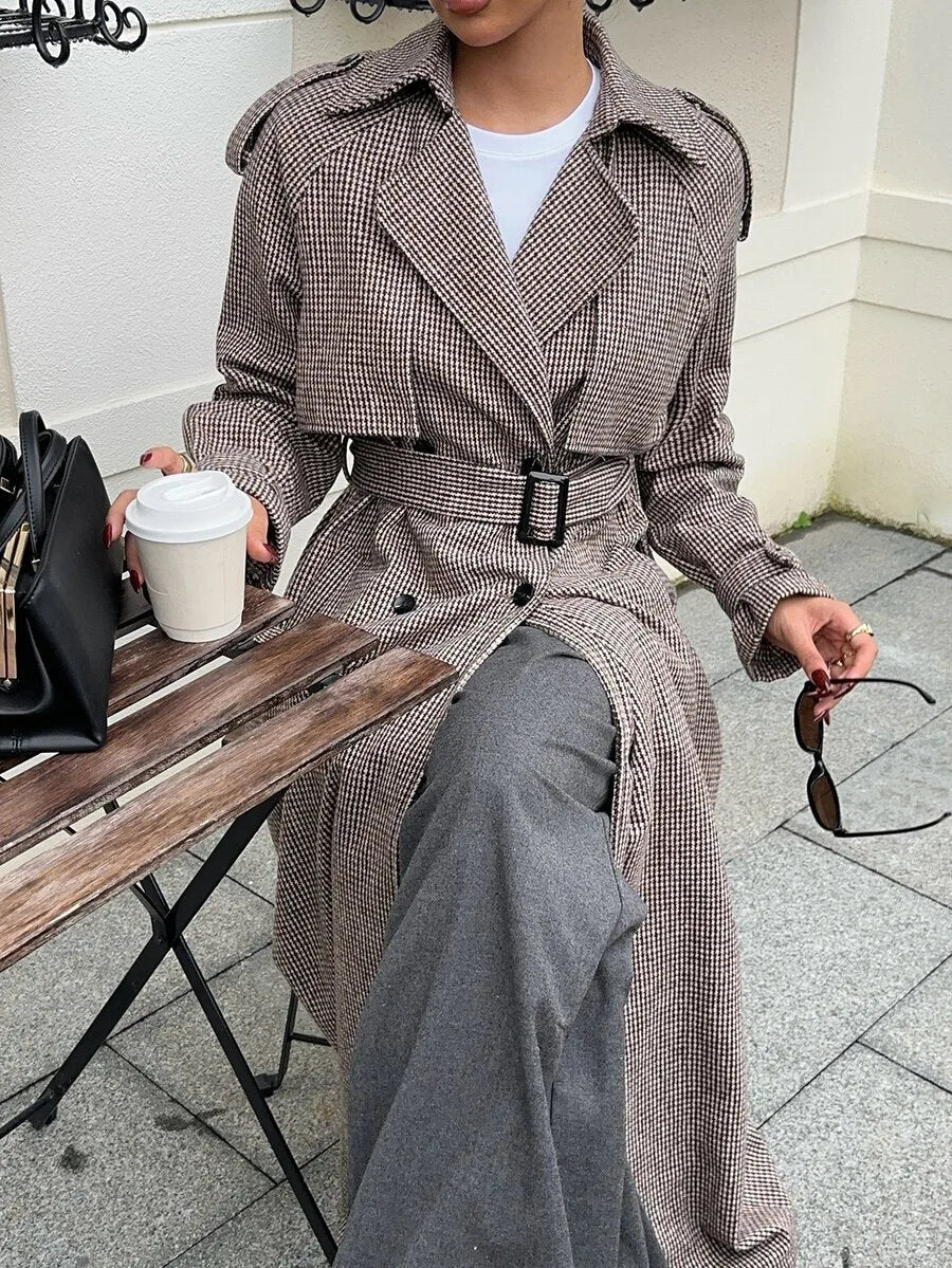 Oversized trench coat met ceintuur