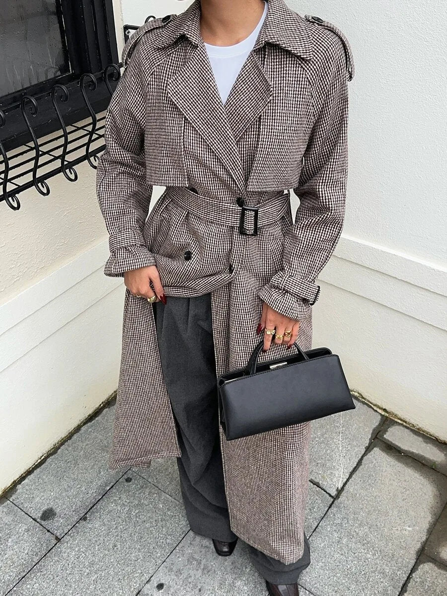 Oversized trench coat met ceintuur