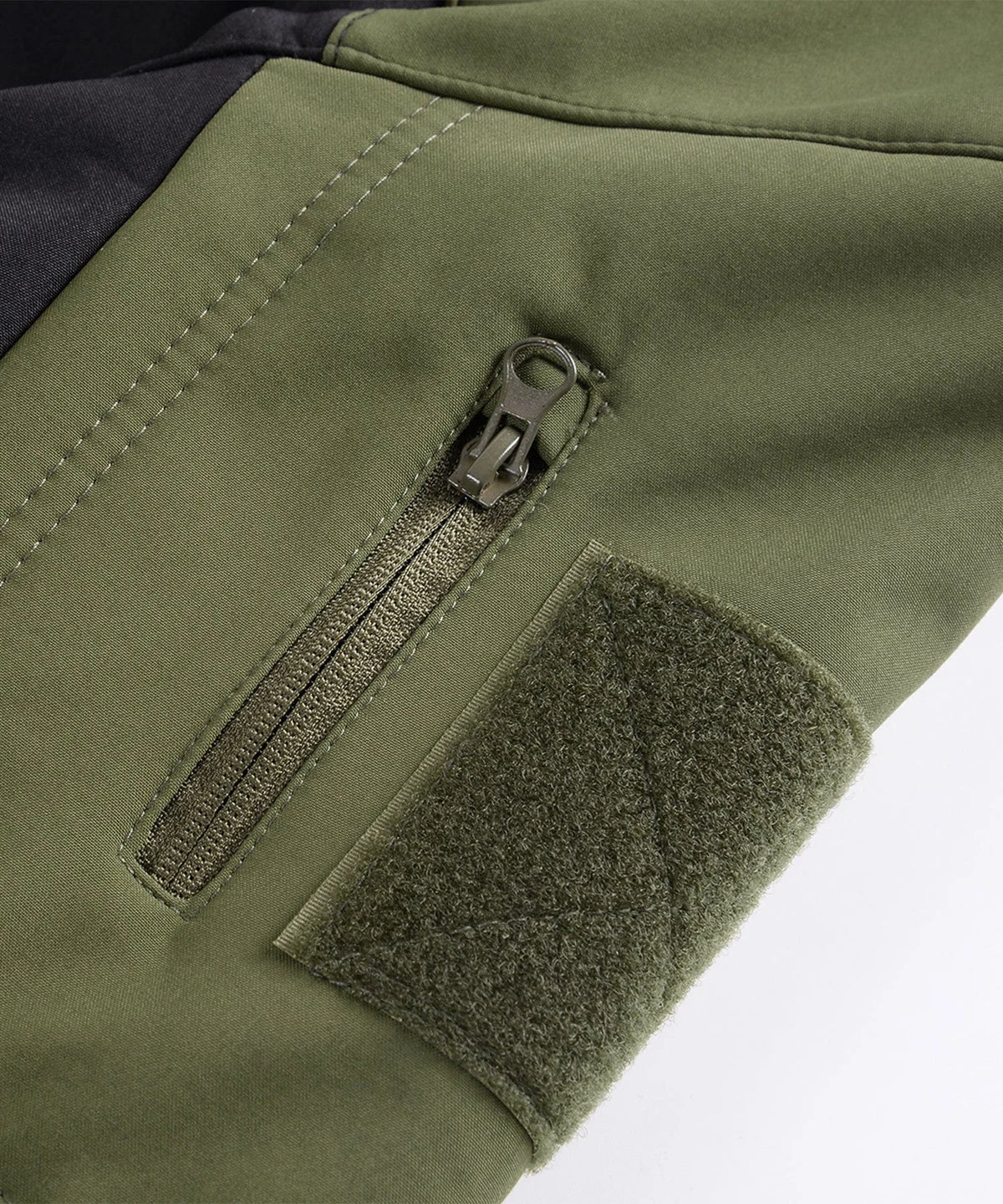 Parka met camouflage en verstelbare capuchon