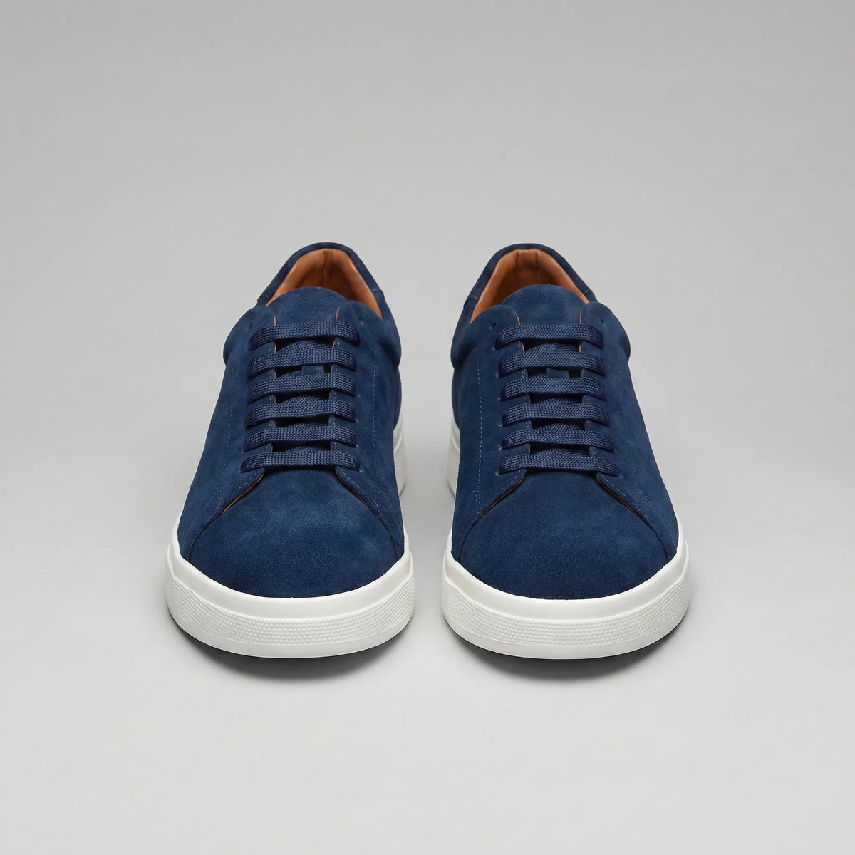 Lage suede sneakers met veters
