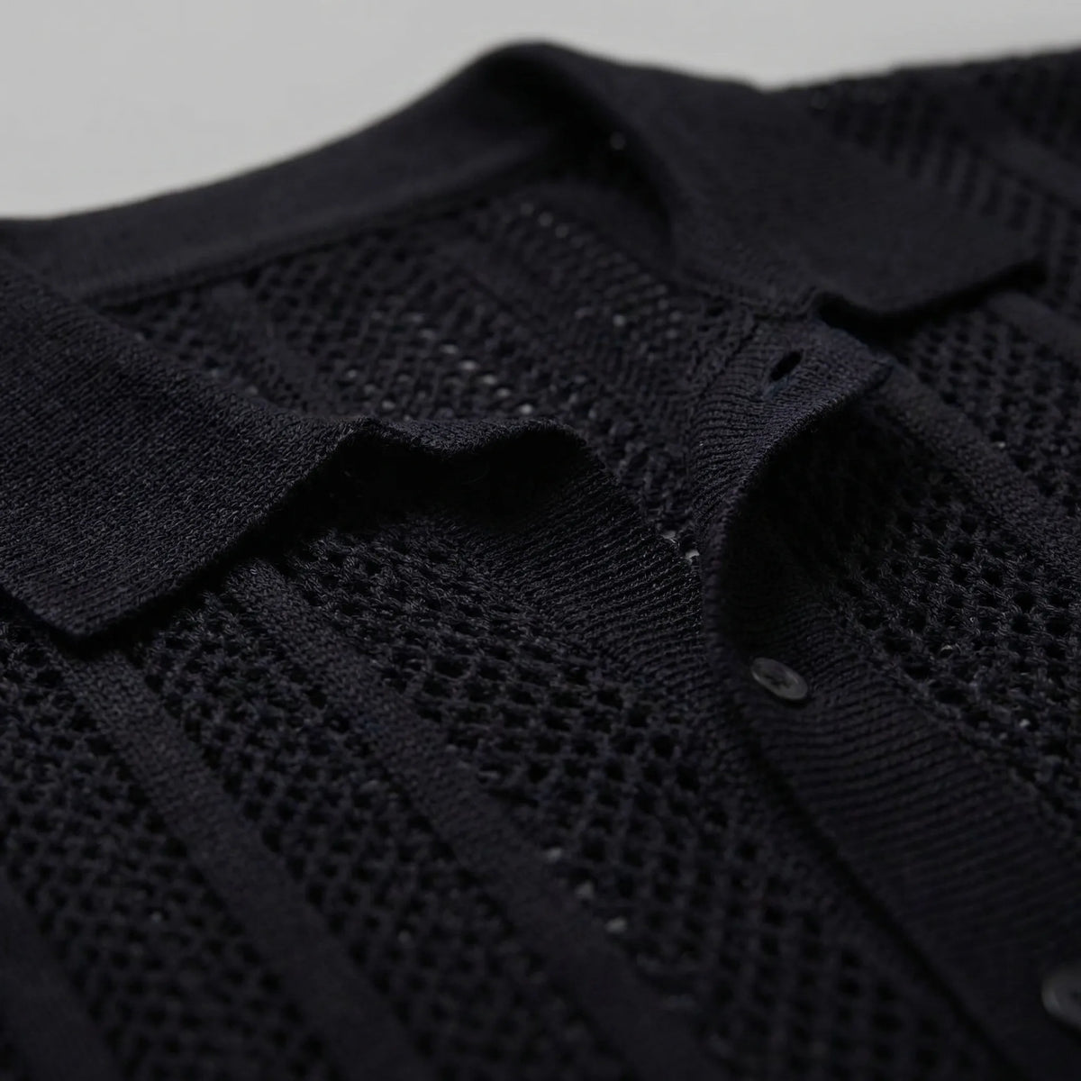 Heren mesh shirt met V-hals