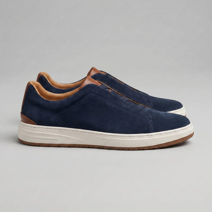 Slip-on sneakers met suède