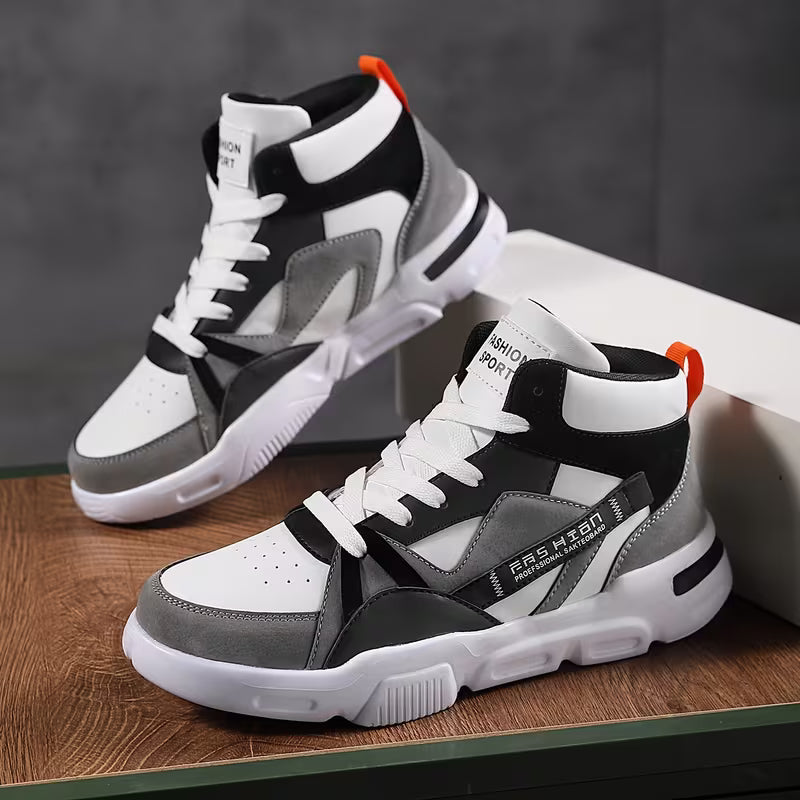 Hoge sneakers met antislip zool en vetersluiting