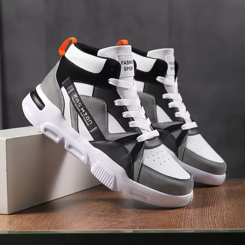 Hoge sneakers met antislip zool en vetersluiting