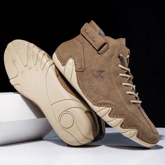 Hoge sneakers met klittenbandsluiting