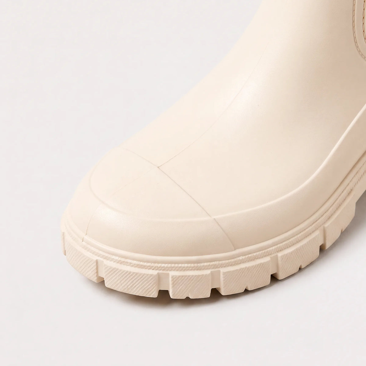 Waterproof chunky Chelsea boots