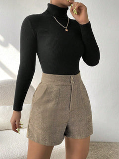 Korte broek met visgraatmotief en hoge taille