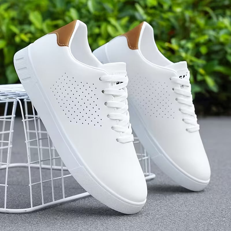 Lage skateschoenen met vetersluiting en perforaties