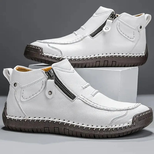 Leren schoenen met zijrits en rubberen zool
