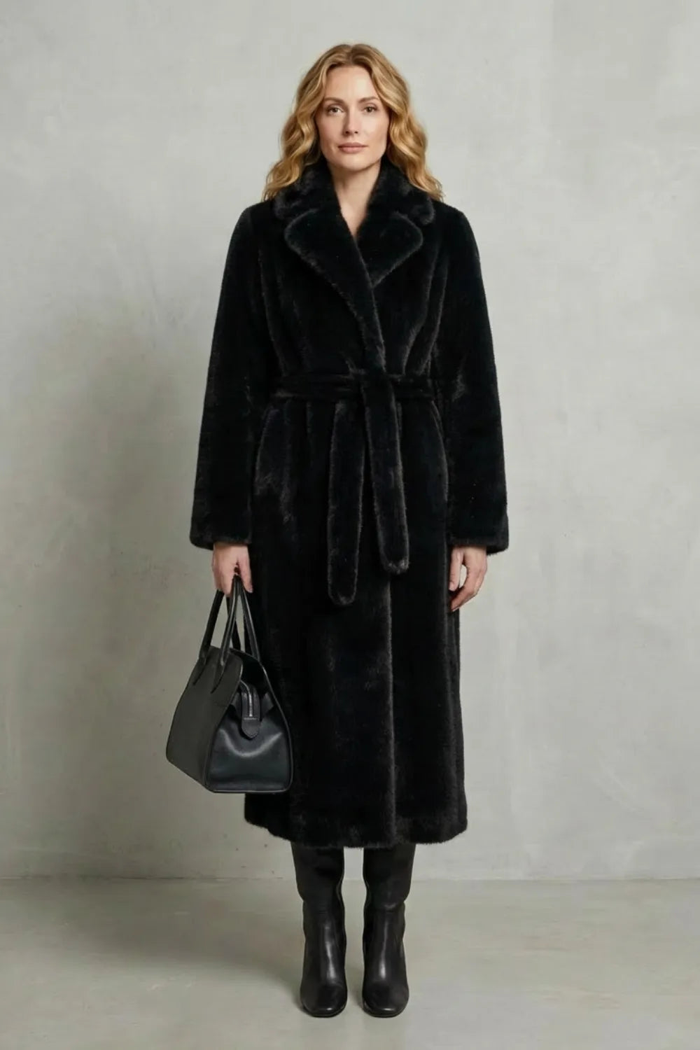 Oversized faux fur jas