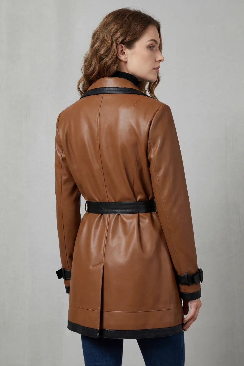 Faux leather trenchcoat met ceintuur