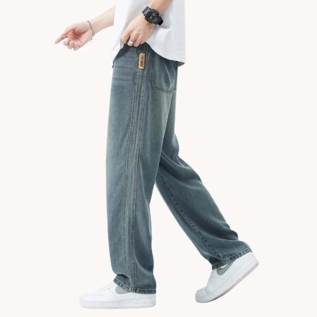Relaxed fit jeans met lichte wassing