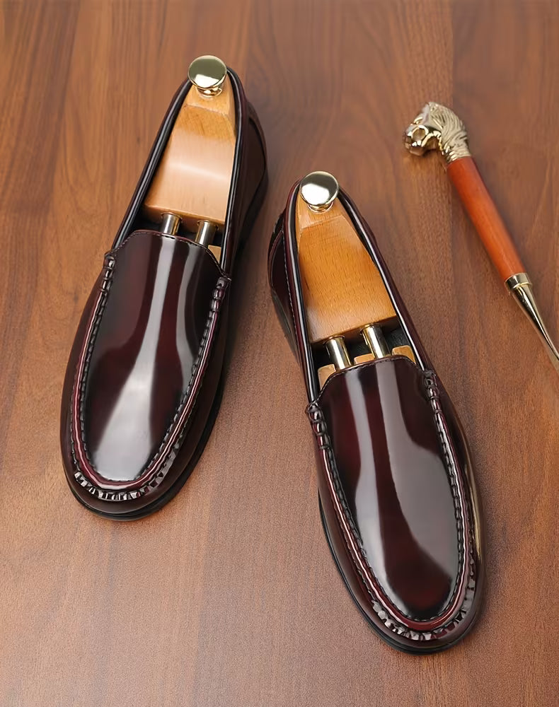 Schoenen met lichtgewicht ontwerp en puntige neus