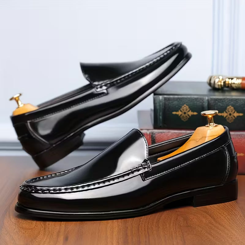 Schoenen met lichtgewicht ontwerp en puntige neus