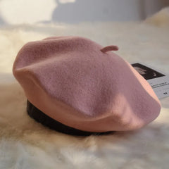 Becka | Stijlvolle & veelzijdige wollen baret in de kleur Roze voor dames in Heritage stijl ideaal voor de winter