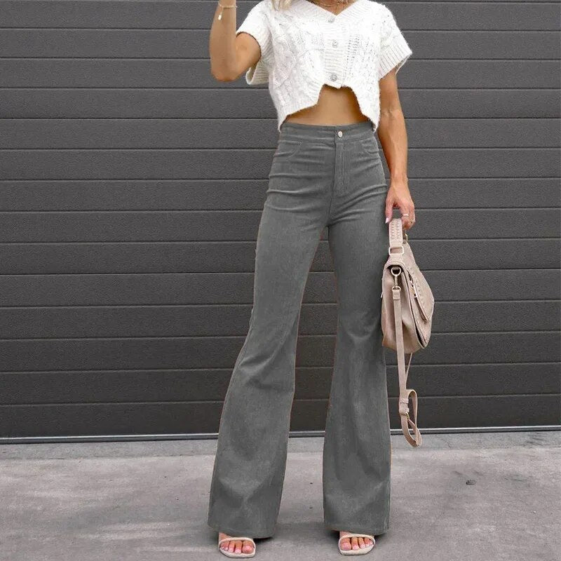 Carra | Broek met uitlopende pijpen in de kleur Grijs voor dames in stijl geschikt voor alle seizoenen.