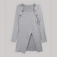 Claudia | Asymmetrische geribbelde cardigan in de kleur Grijs voor dames in stijl ideaal voor de herfst.