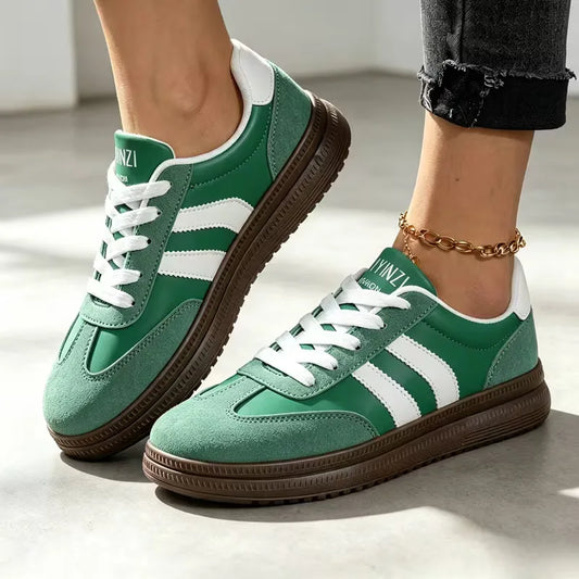Lage sneakers met lace-up closure
