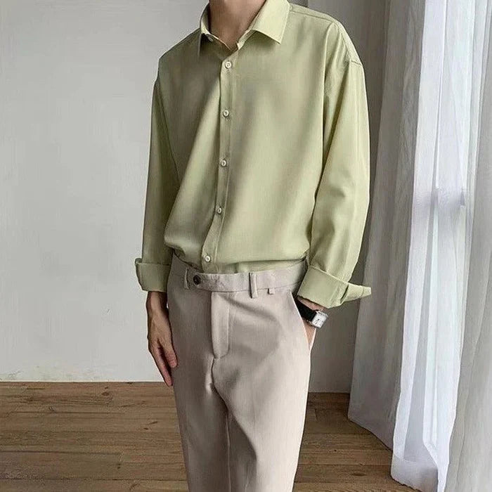 Daan | Lichtgroen overhemd in de kleur Matcha voor heren in Smart-casual stijl ideaal voor de herfst.