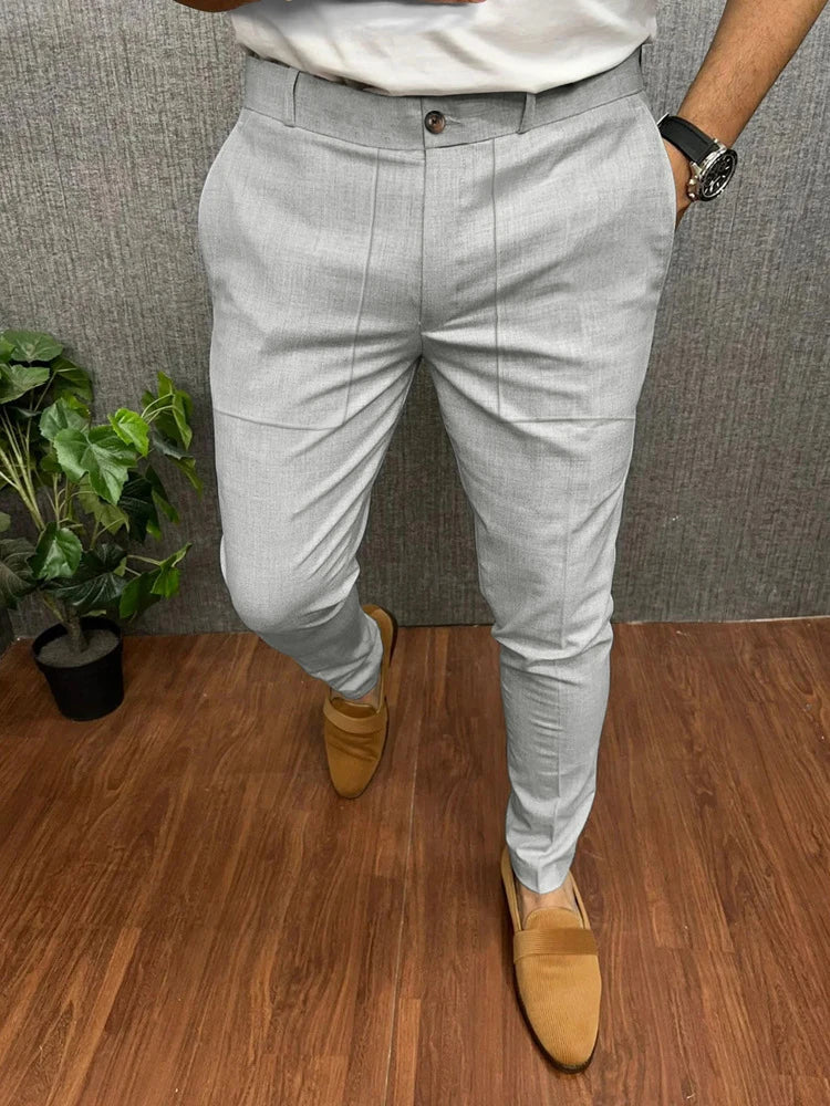 Daan | Stijlvolle potloodbroek voor heren in de kleur Grijs voor heren in stijl ideaal voor de lente.