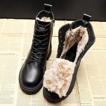 Zwarte veterlaarzen met faux fur