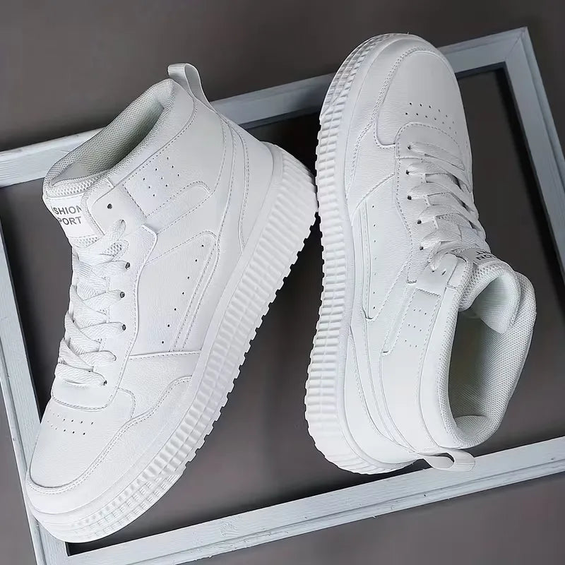 Hoge sneakers met perforaties