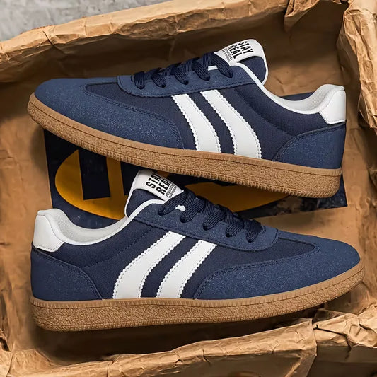 Lage sneakers met lace-up design