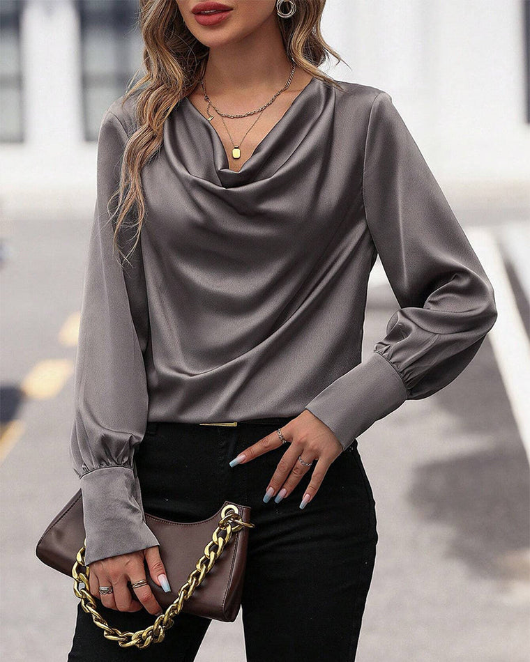Effen kleur blouse met plooien in de kleur Grijs voor dames in stijl ideaal voor de herfst.