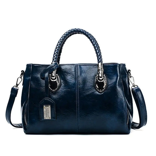 Grote leren tas - een perfecte combinatie van ruimte, luxe en elegantie. Gemaakt van hoogwaardig leer, met een ruim en georganiseerd interieur, is deze tas ideaal voor werk en vrije tijd. Voeg een vleugje praktische luxe toe aan elke outfit!