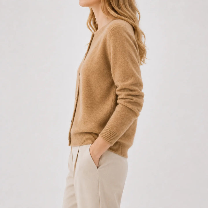 Cardigan met knopen en ribgebreide details