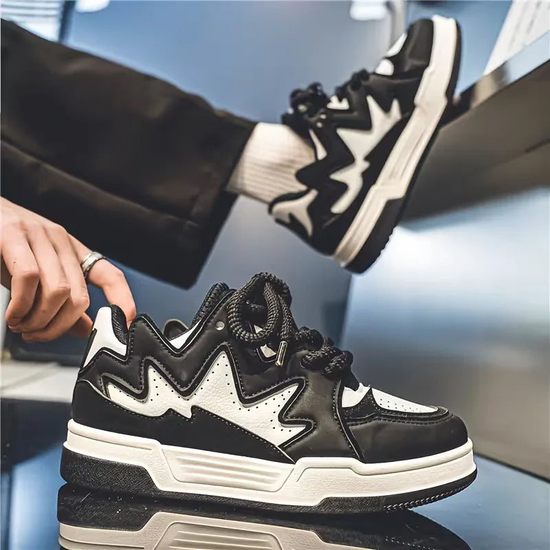 Lage sneakers met zigzag patroon