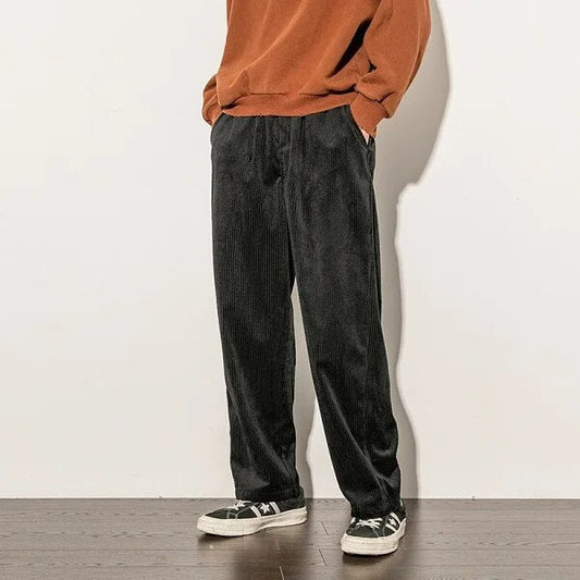 Finn | Corduroy broek voor heren in de kleur Zwart voor heren in stijl ideaal voor de herfst.