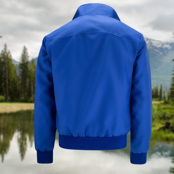 Stoer Harrington jasje, perfect voor een trendy look. Inclusief ingewerkte schoudernaden, praktische zakken, geribbelde manchetten en zoom, meerlaagse voering, ontspannen pasvorm en omgeslagen kraag voor veelzijdige uitstraling.