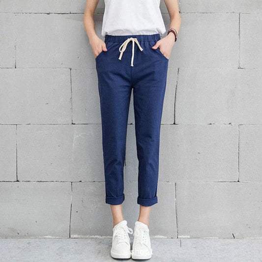Fleur | Comfortabele damesbroek in de kleur Blauw voor dames in stijl ideaal voor de lente.