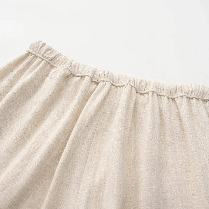 Hessel | Linnen slim fit pantalon in de kleur Beige voor heren in Beach stijl geschikt voor alle seizoenen.