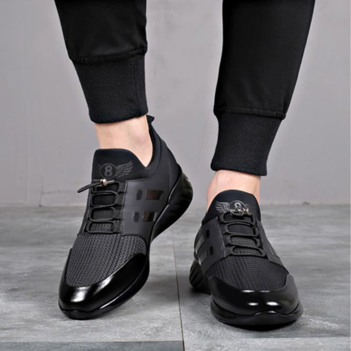 High Top Sole Sneaker in de kleur Zwart voor heren in stijl geschikt voor alle seizoenen.