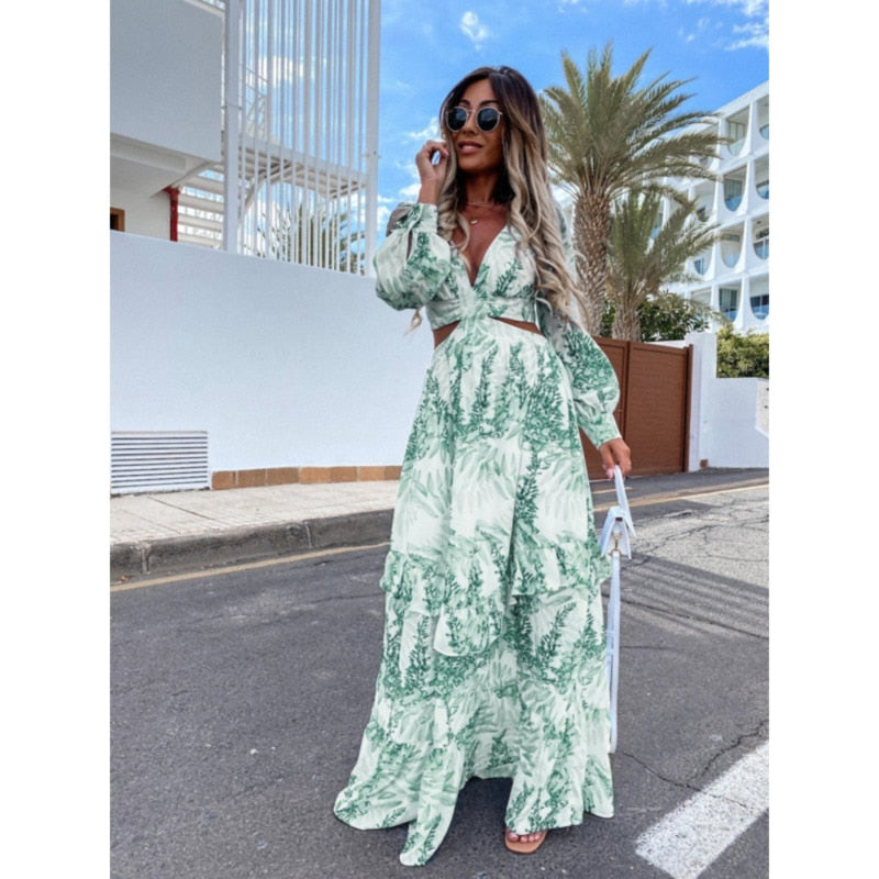 Laura | Kleurrijke maxi-jurk met uitsnijdingen in de kleur Groen voor dames in stijl ideaal voor de lente.